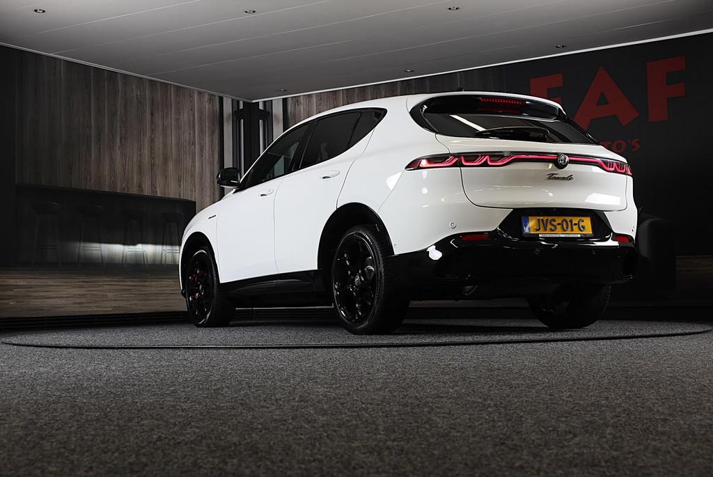 Alfa Romeo TONALE 1.5T Hybrid Veloce / 160 PK / Acc / Leder, Auto's, Gebruikt, 4 cilinders, 700 kg, 160 pk