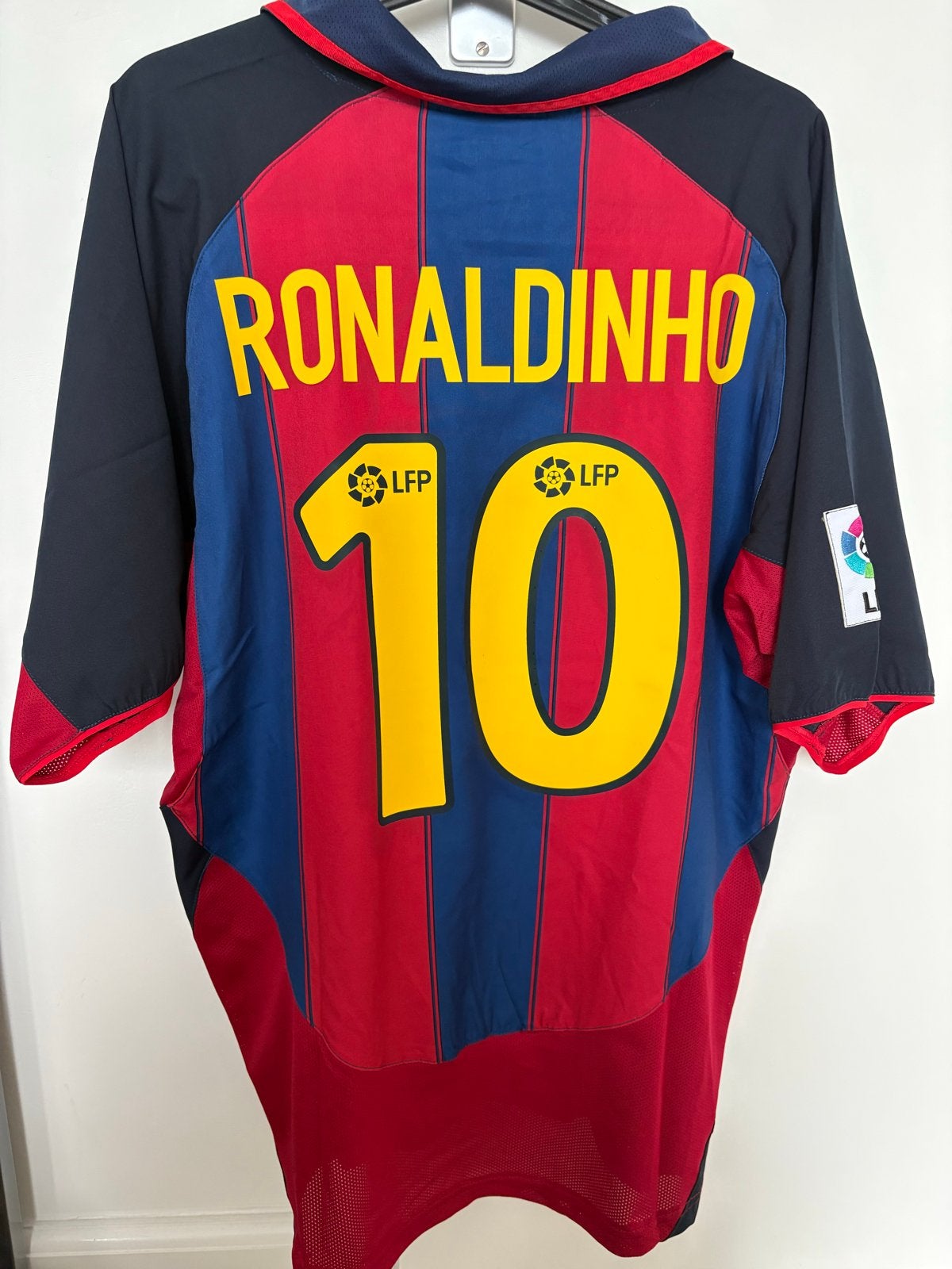 Retro Barcelona Thuisshirt 2003-2004 Ronaldinho Large nike, Maat 52/54 (L), Meerkleurig, Overige typen, Nieuw