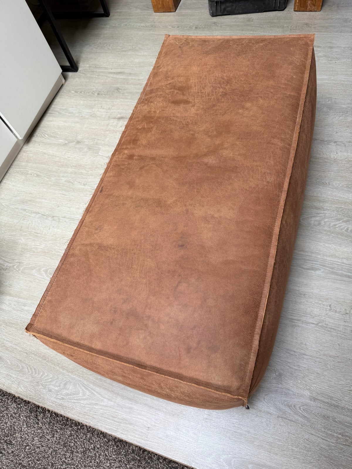 Be Pure Home Poef / Hocker, Cognac, Ophalen, Modern, industrieel, 100 tot 125 cm, Zo goed als nieuw