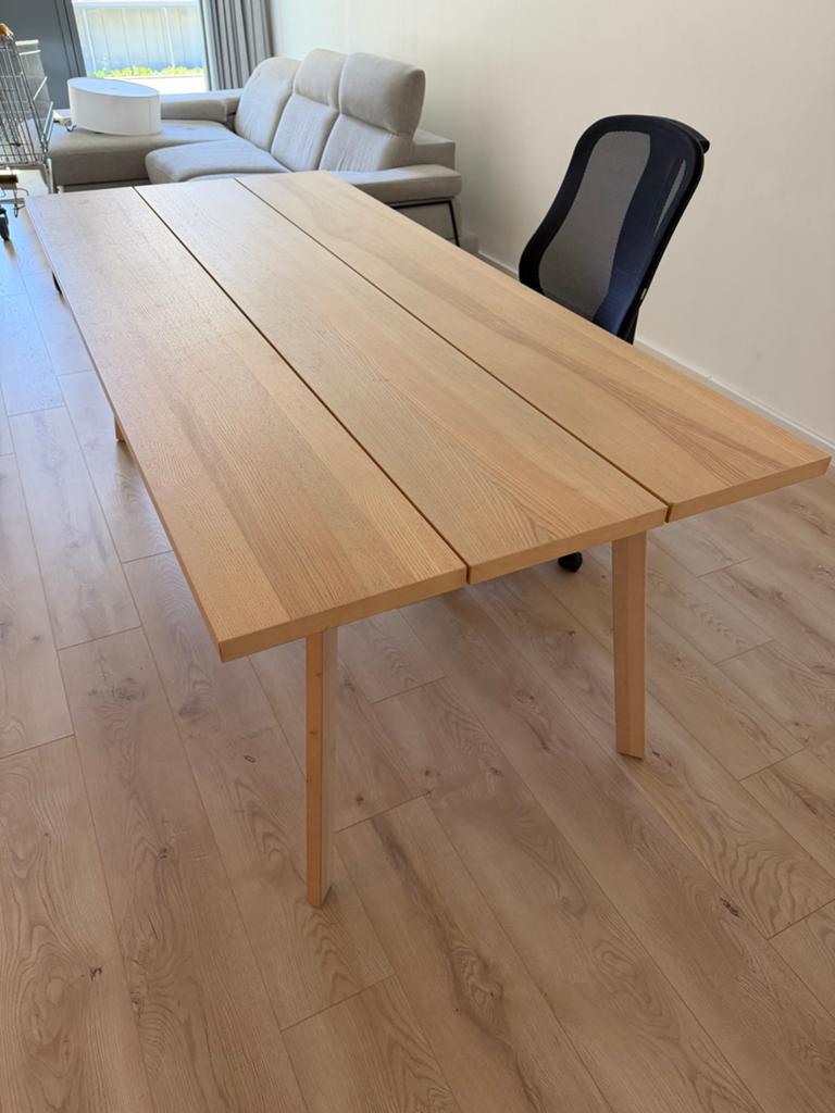 Stijlvolle houten eettafel Ypperlig 200x90, Huis en Inrichting, Tafels | Eettafels, 200 cm of meer, Zo goed als nieuw, Vijf personen of meer