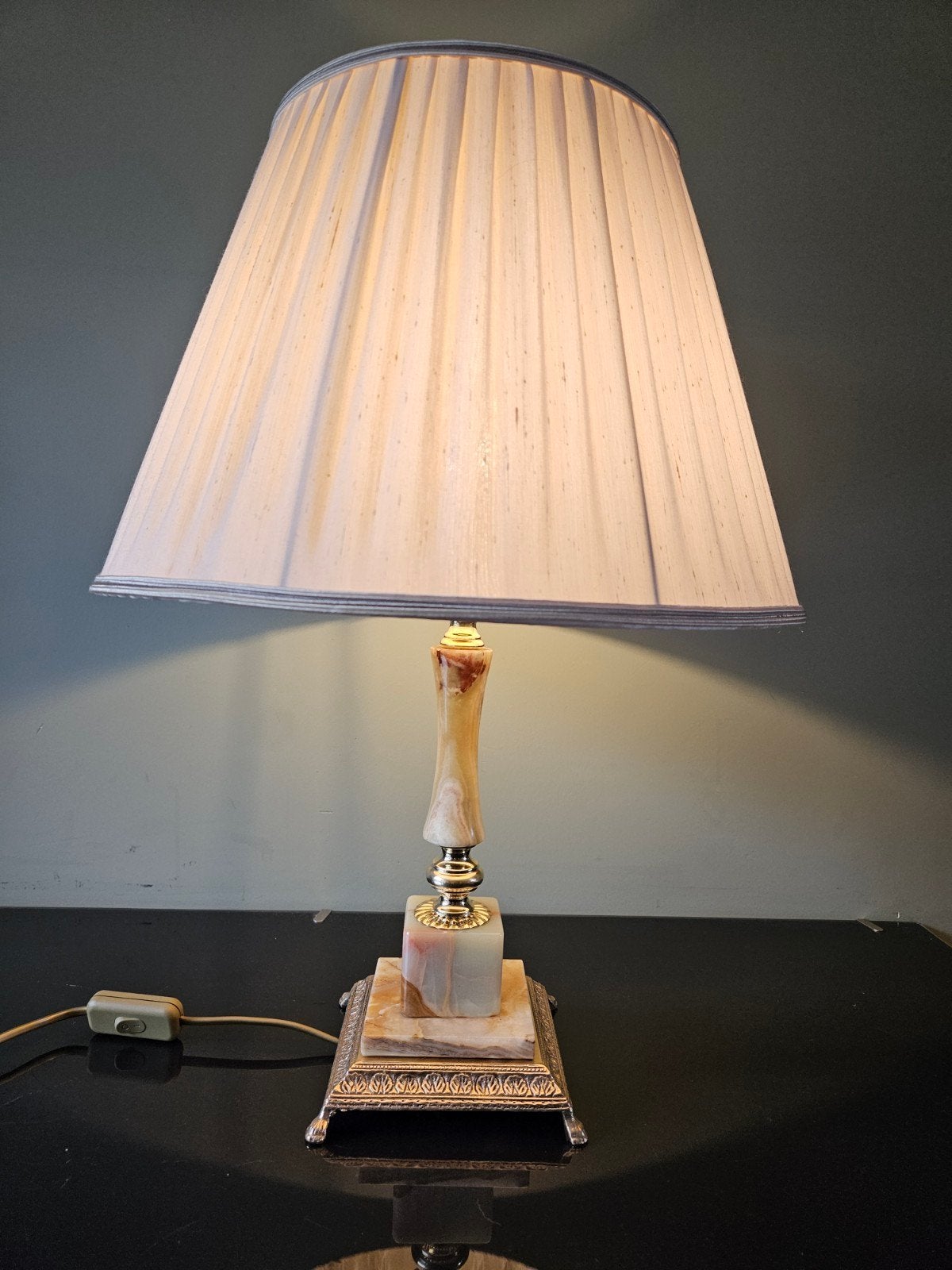 Vintage tafellamp marmer en messing met Plissé Kap, Antiek en Kunst, Ophalen of Verzenden