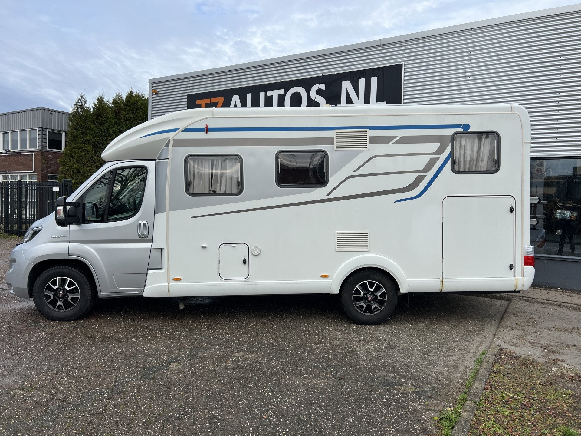 Caravans And Camping Hymer