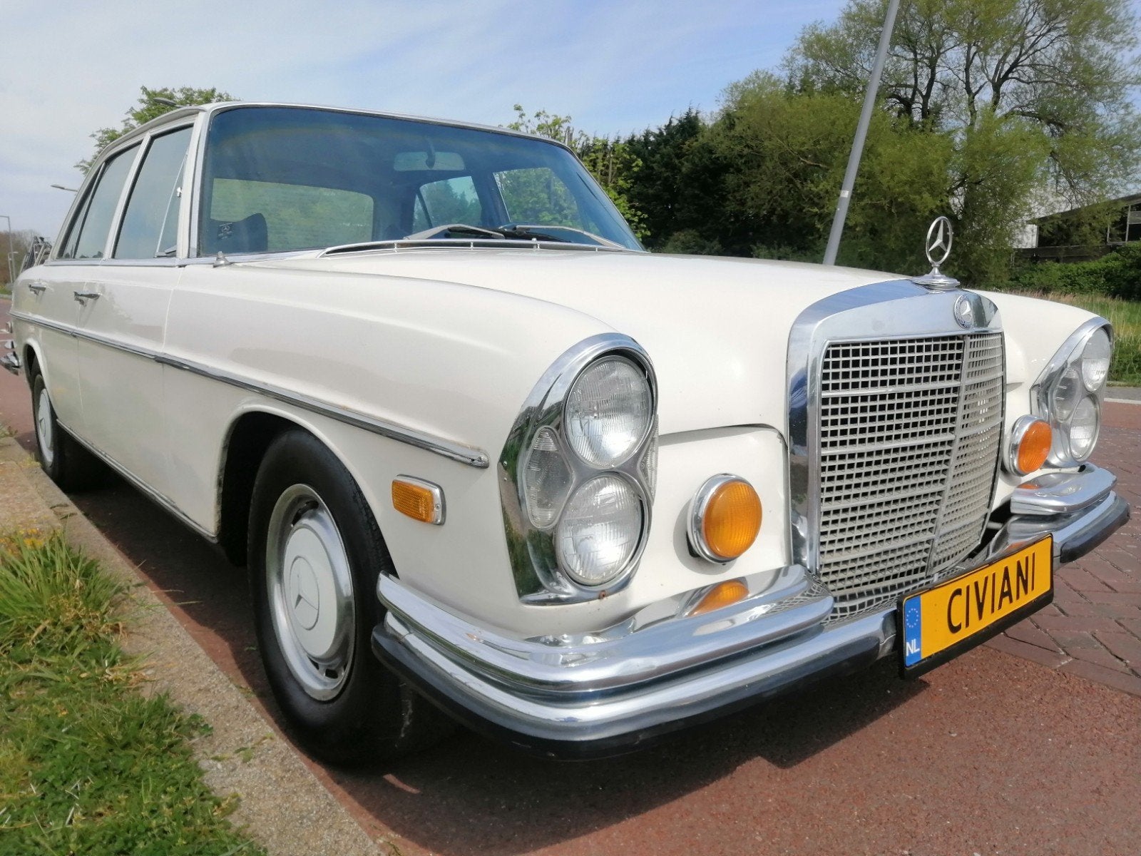 MERCEDES BENZ 280 SE 4.5 V8, Auto's, Bedrijf, Te koop
