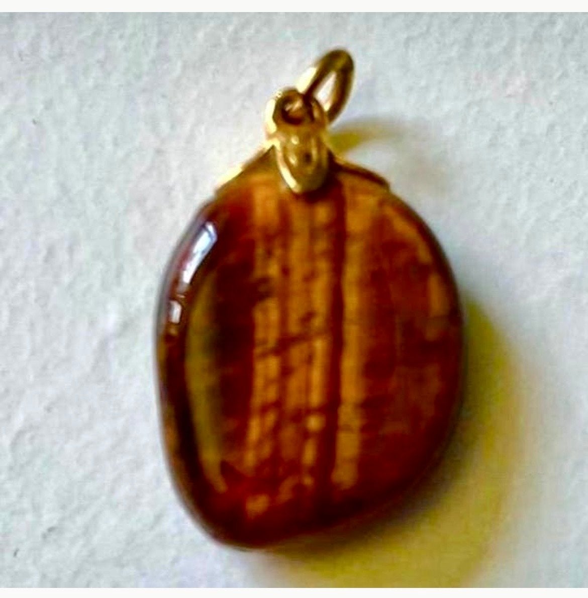 Tijgeroog Hanger - Natuurlijke Steen met Gouden Oogje, Sieraden, Tassen en Uiterlijk, Kettinghangers, Gebruikt, Overige voorstellingen