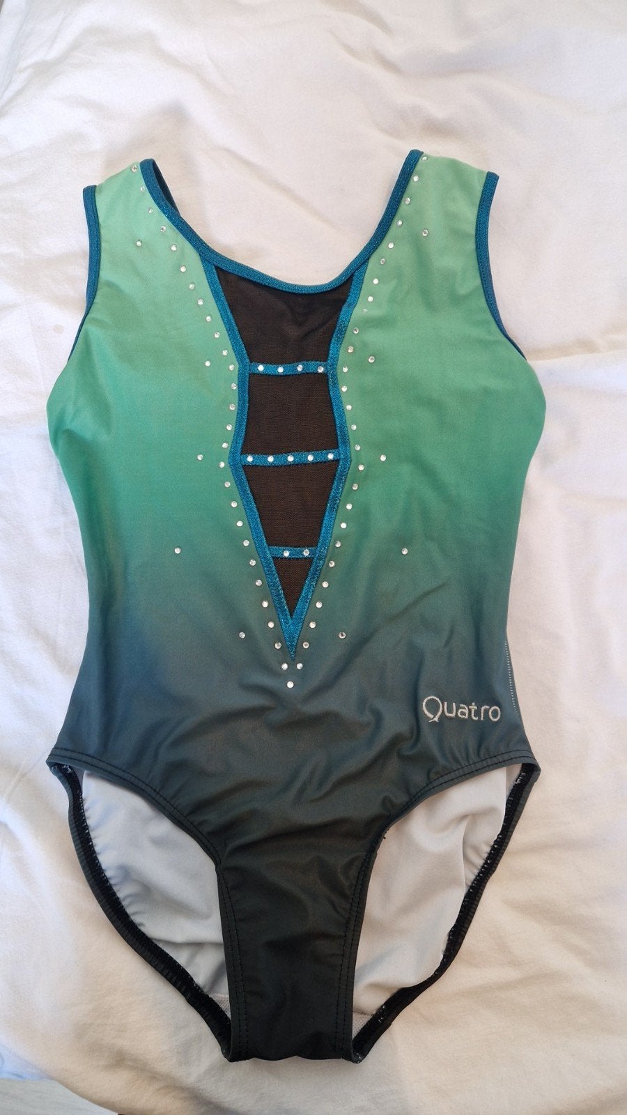 Quatro turnpakje groen/blauw met steentjes, Quatro, Overige typen, Ophalen of Verzenden, Zo goed als nieuw