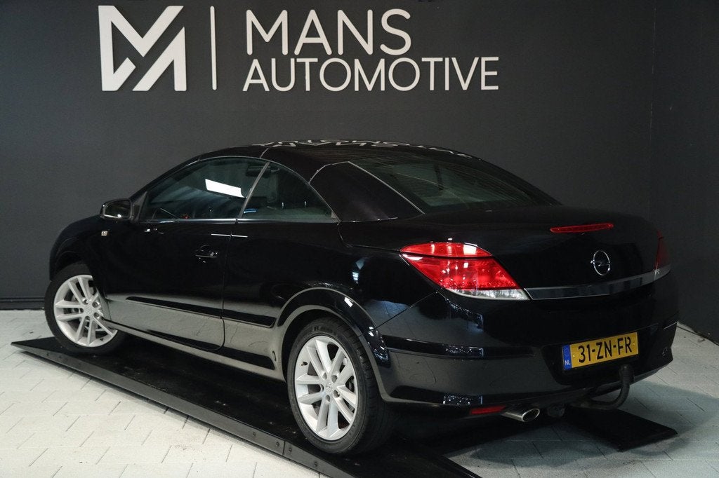 Opel Astra TwinTop 1.8 Temptation / CABRIO / KEYLESS / NAVI, Auto's, Opel, Gebruikt, Zwart, 4 cilinders, Cabriolet