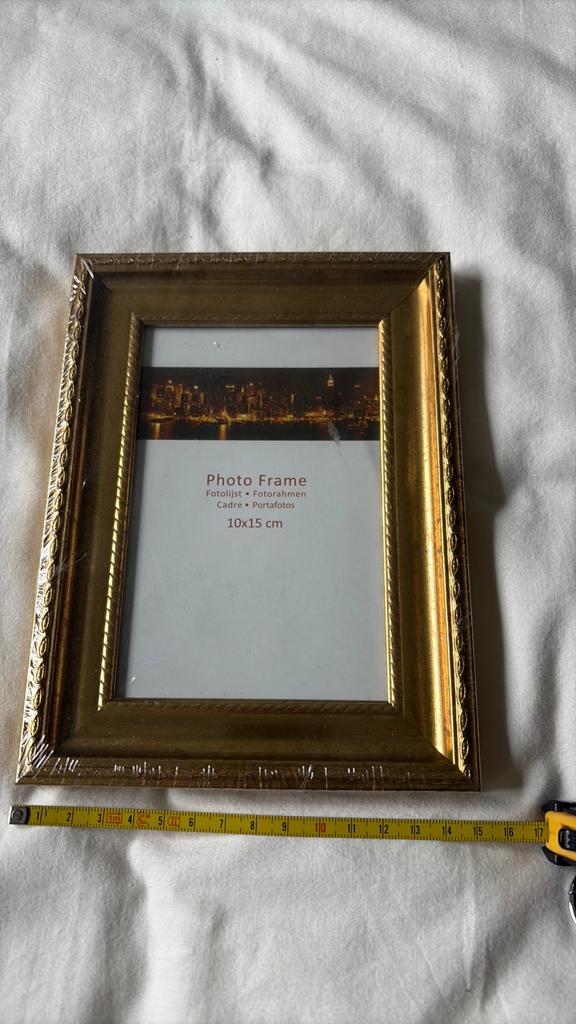 Gouden fotolijst 10x15 cm - Nieuw in verpakking, Ophalen of Verzenden, Nieuw
