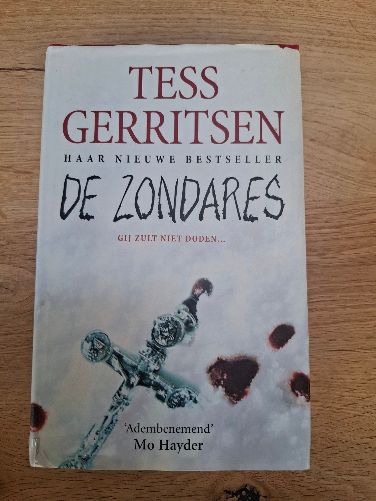 Tess Gerritsen - De zondares, Ophalen of Verzenden, Gelezen, Tess Gerritsen