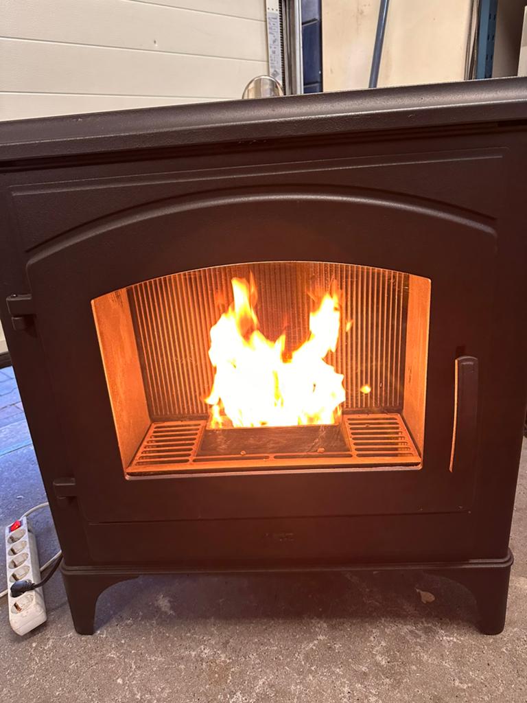 Pelletkachel van het topmerk MCZ, Huis en Inrichting, Kachels, Ophalen, Zo goed als nieuw, Overige brandstoffen, Pelletkachel