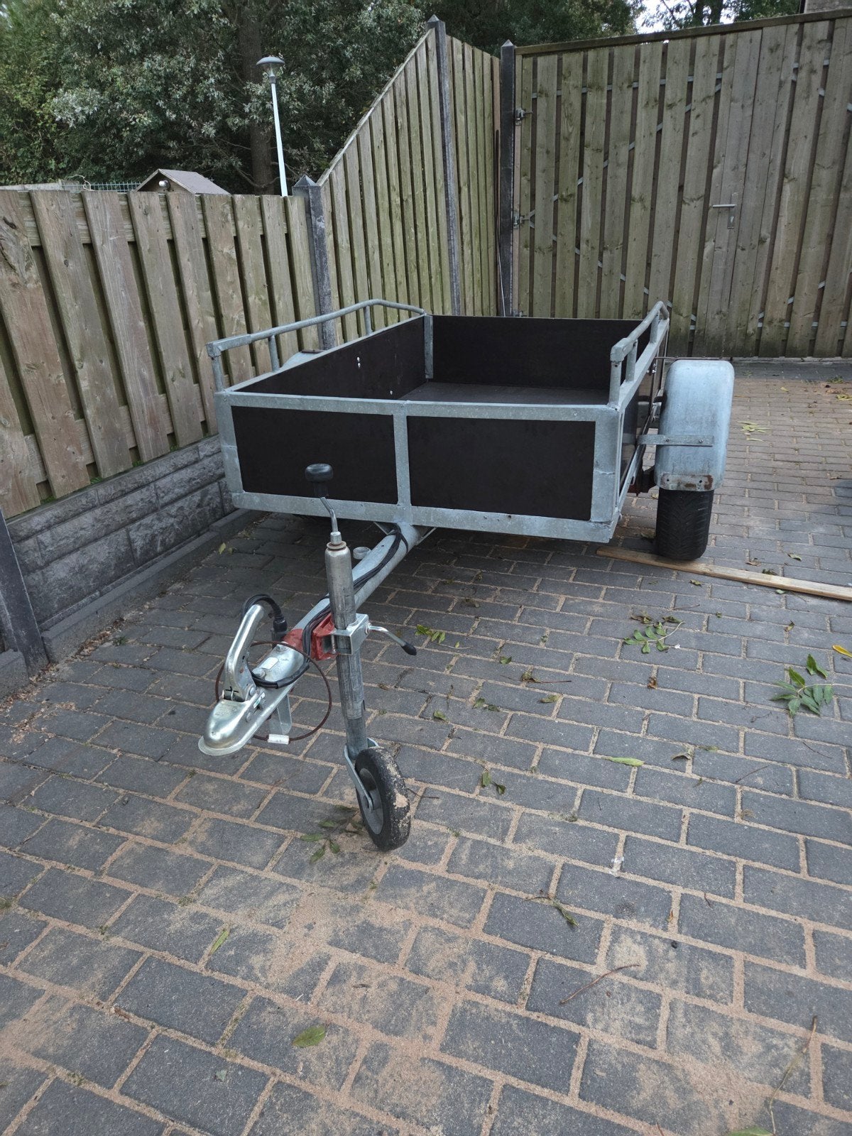 Nette aanhanger 1,00 x 1,60 m – nieuwe beplating, Ophalen