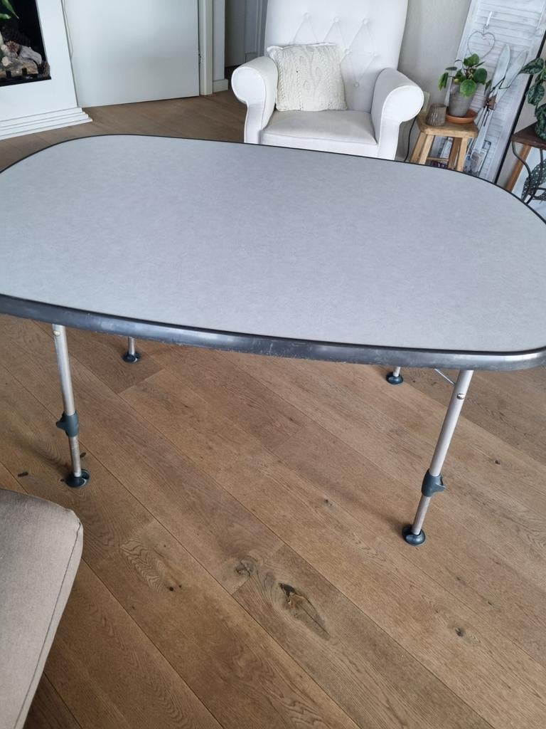 Campingtafel dukdalf majestic oval, Caravans en Kamperen, Ophalen, Campingtafel