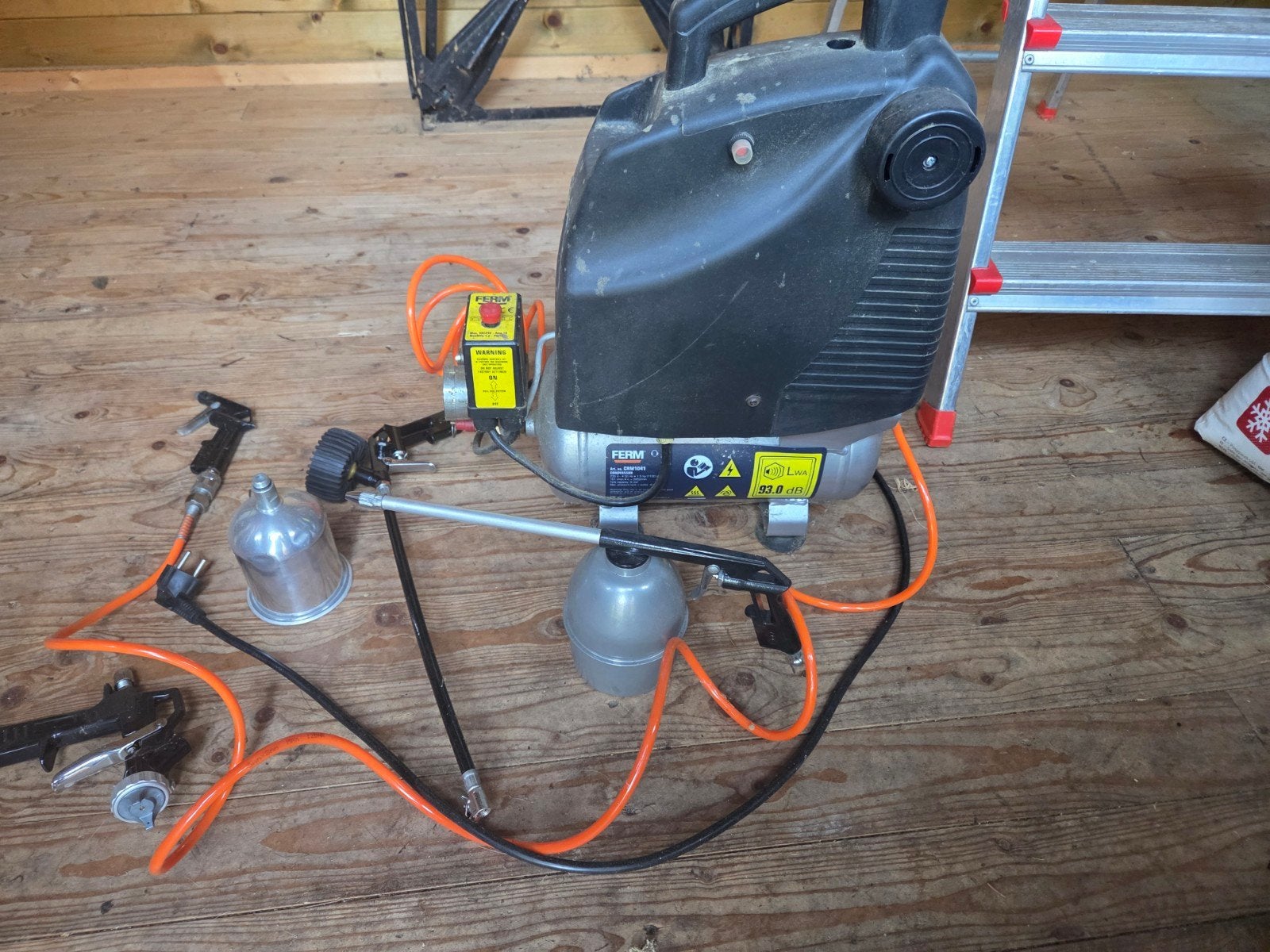 Ferm Compressor met accessoires, Doe-het-zelf en Verbouw, Compressors, Ophalen of Verzenden