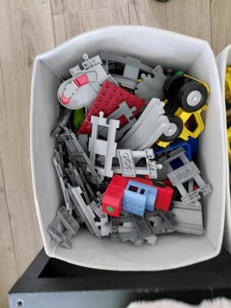 Grote partij LEGO Duplo: Treinbaan, Steengroeve, Caravan, Ophalen, Gebruikt, Duplo, Inclusief minifiguren