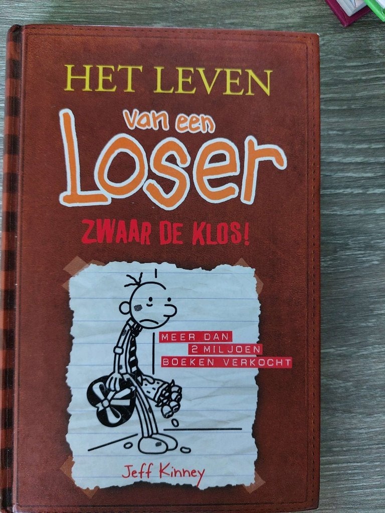 Jeff Kinney - Het leven van een loser - Zwaar de klos, Ophalen of Verzenden, Zo goed als nieuw, Jeff Kinney