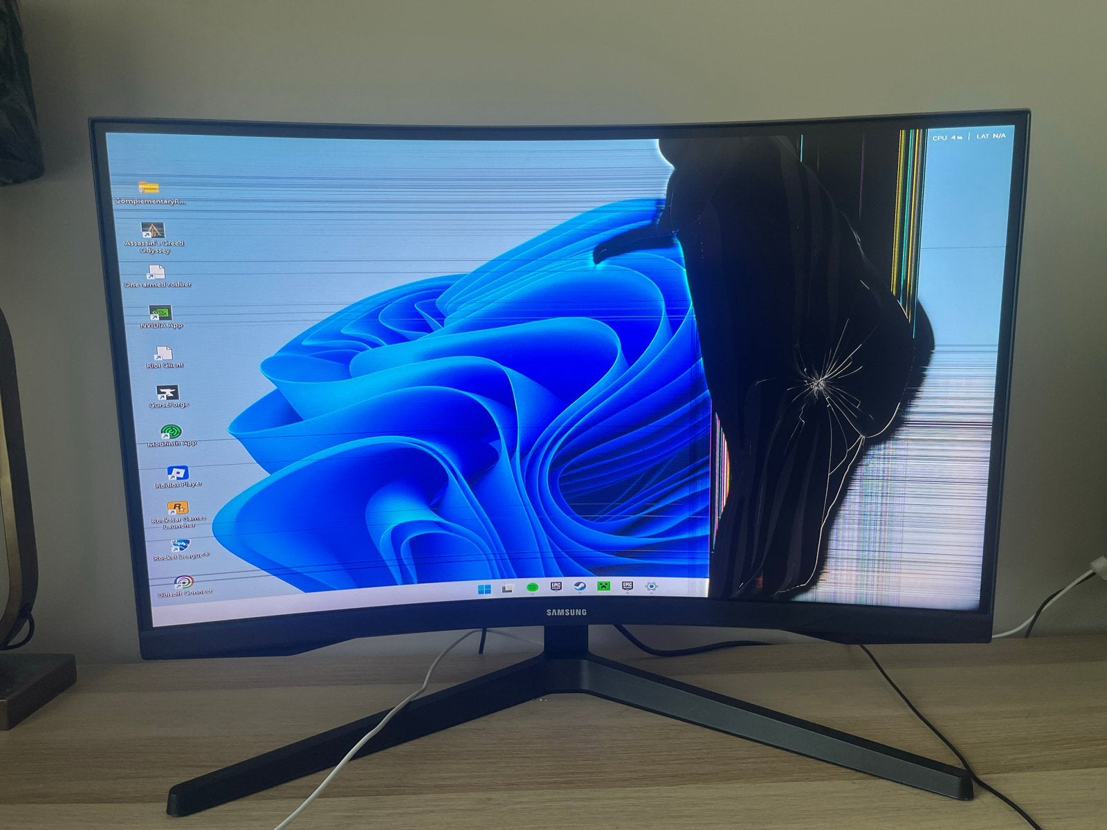 GRATIS Samsung oddysey g5 (scherm gebroken), Gaming, Gebruikt, 101 t/m 150 Hz, Curved