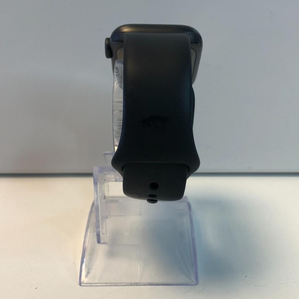 Apple Watch SE 1st Gen 40mm Zwart | 100% | Nette Staat, Apple, Zo goed als nieuw, Support@apple.com, One Apple Park Way
Cupertino, CA 95014
United States