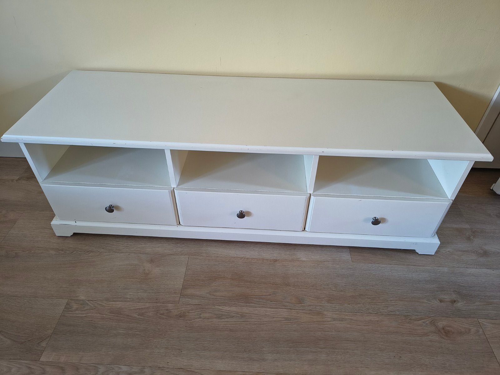 Ikea Liatorp tv meubel, Gebruikt, 100 tot 150 cm, Ophalen of Verzenden, Minder dan 100 cm