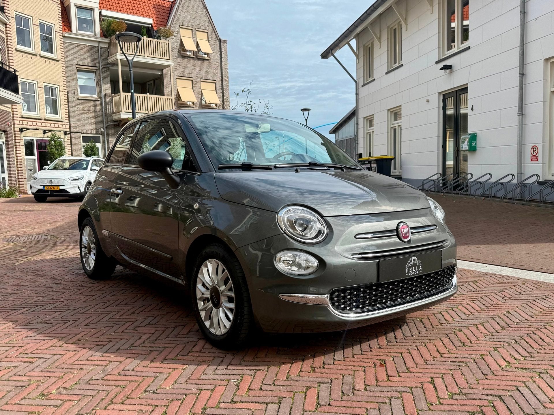 Fiat 500 0.9 TwinAir Lounge | RIJKLAARPRIJS | Apple CarPlay, Voorwielaandrijving, Dealer onderhouden, Gebruikt, 905 kg