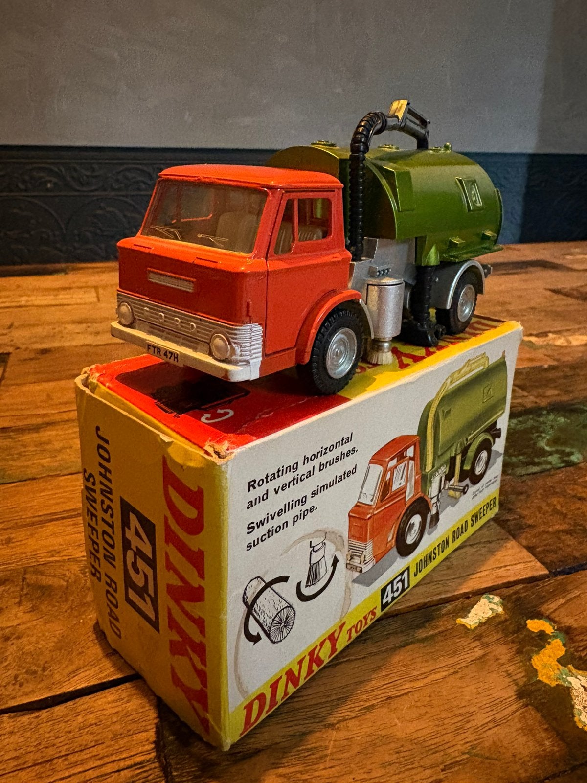 Dinky Toys 451 Johnston Road Sweeper uitzonderlijke staat, Ophalen of Verzenden, Zo goed als nieuw, Auto, Dinky Toys