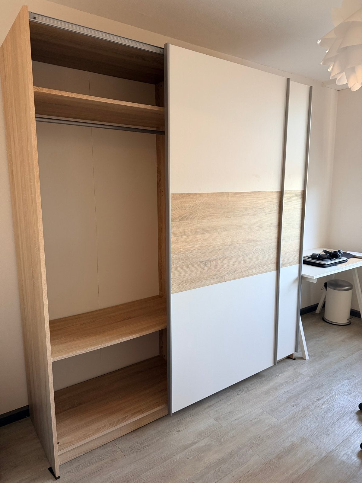 JYSK Kledingkast met planken en roede, Ophalen, Met plank(en), Gebruikt, 200 cm of meer