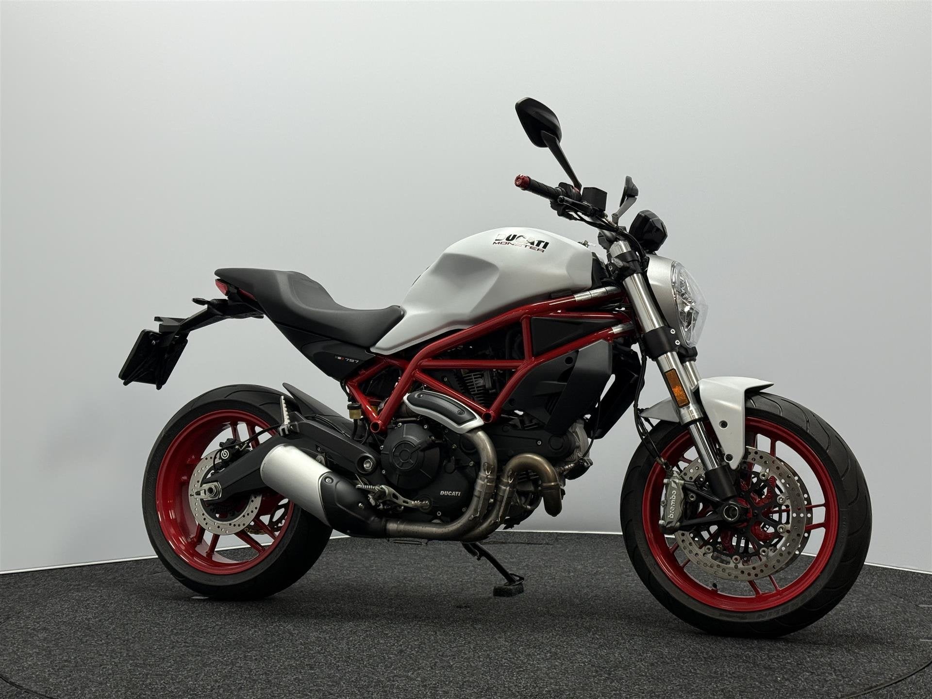 Ducati Monster 797, Motoren, Motoren | Ducati, Bedrijf, Meer dan 35 kW, ABS, 803 cc