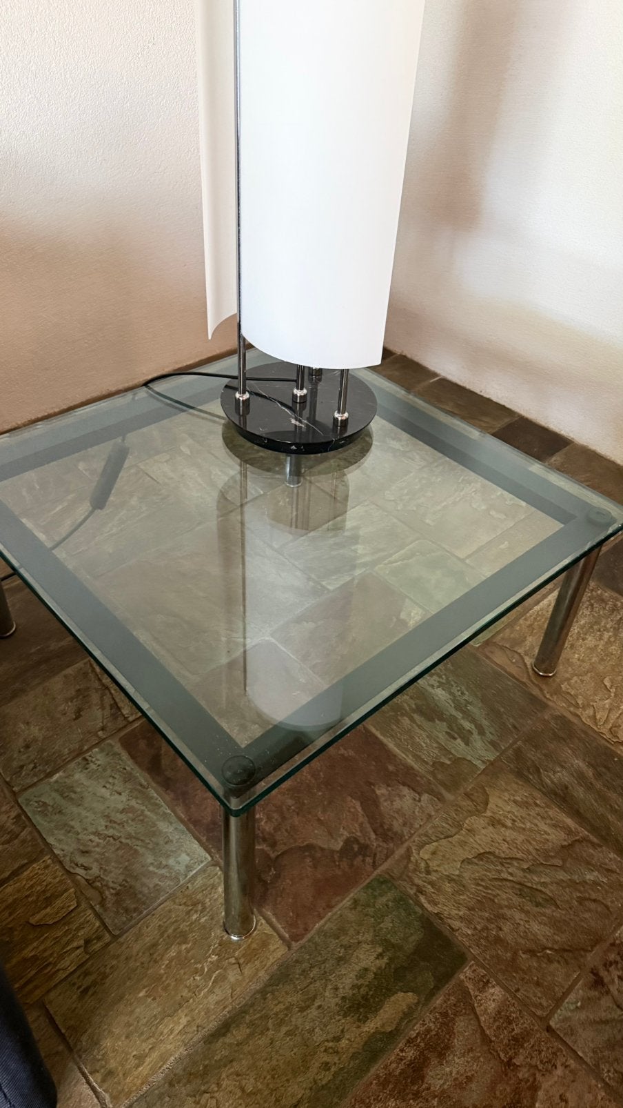 Set van 2 Originele Cassina LC10-P Bijzettafels–Le Corbusier, Ophalen, Gebruikt