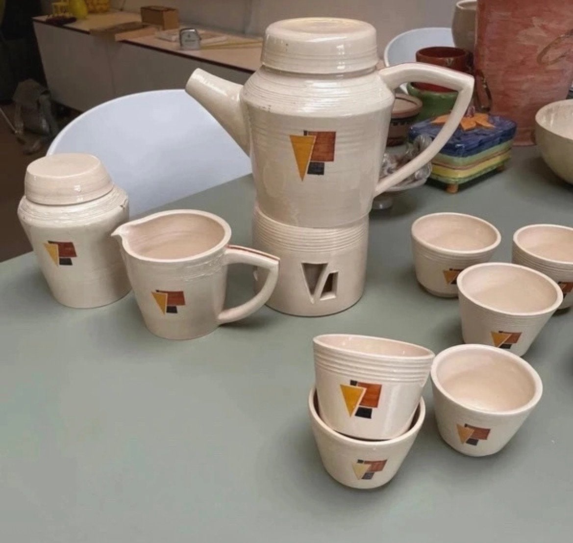 Vintage Art Deco theeservies - Crèmekleurig met Geometrisc, Antiek en Kunst, Ophalen of Verzenden