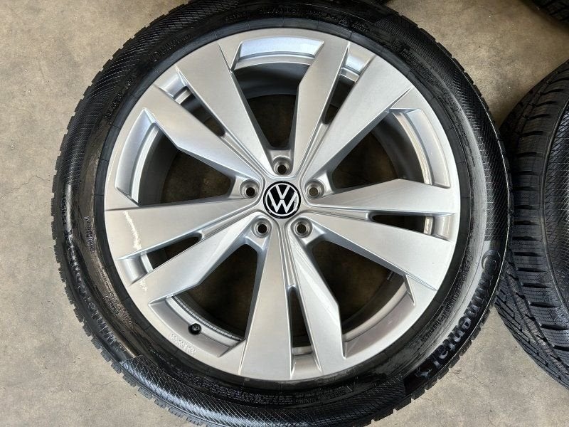 20 inch originele Loen velgen + winterbanden Volkswagen ID.4, --, -, Banden en Velgen, Nieuw