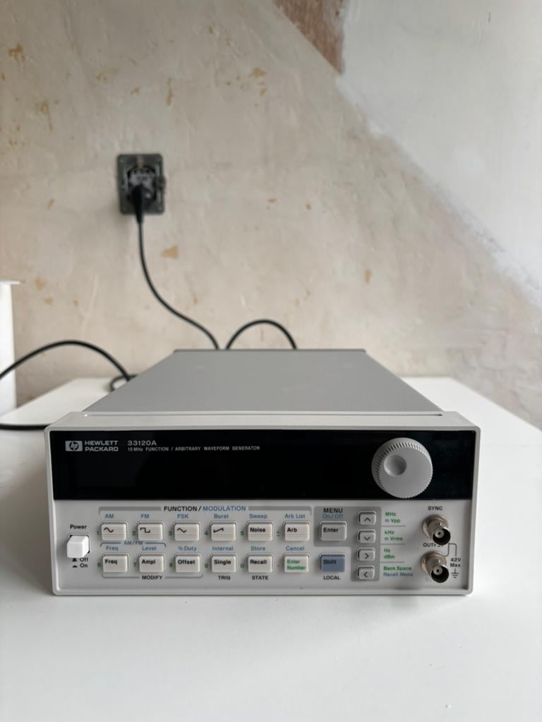 HP 33120A Functiegenerator, Ophalen of Verzenden, Zo goed als nieuw, Zender