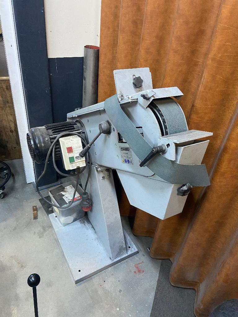 Bandschuurmachine, Doe-het-zelf en Verbouw, Gereedschap | Schuurmachines, Ophalen, Zo goed als nieuw, 600 tot 1200 watt, Bandschuurmachine