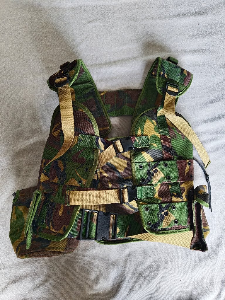 Defensie kledingpakket - compleet uniform set, Verzamelen, Militaria | Algemeen, Ophalen, Landmacht, Nederland, Kleding of Schoenen