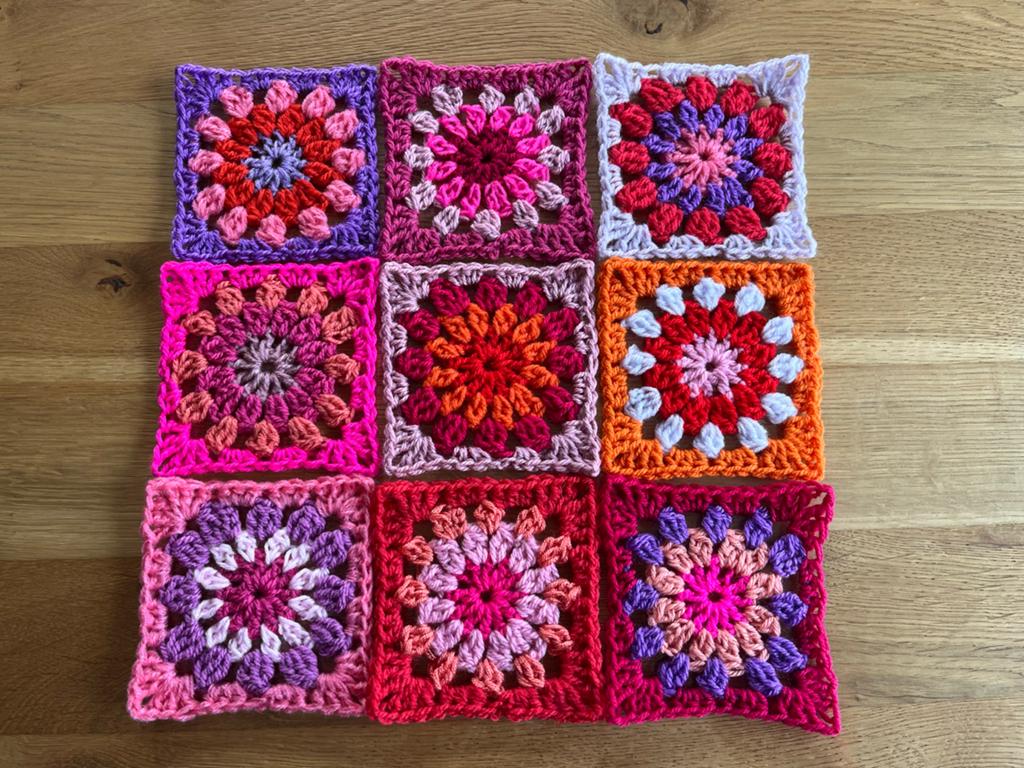 🌸Granny Square Gehaakte Vierkantjes 9 stuks🌸, Verzenden, Nieuw, Maat 38/40 (M), Overige kleuren