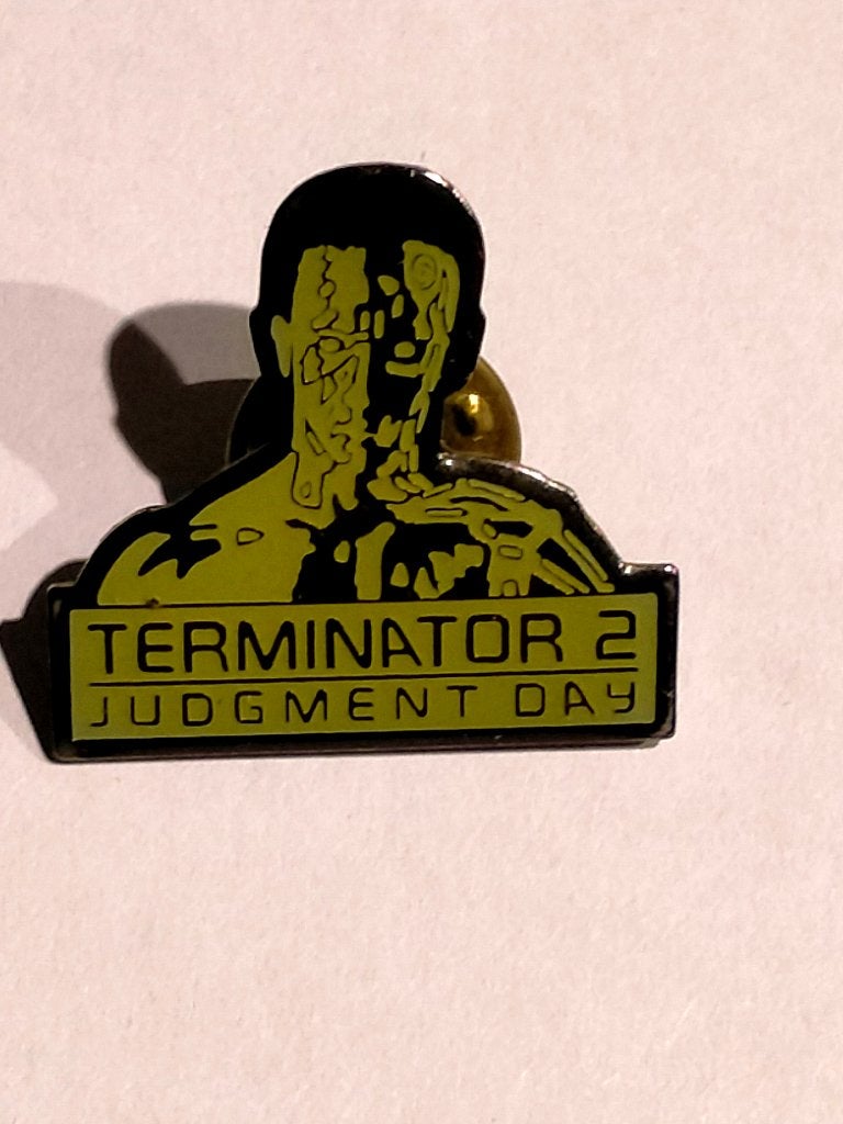 Terminator 2 Judgment Day vintage film tv logo pin RARE, Verzenden, Gebruikt, Overige onderwerpen