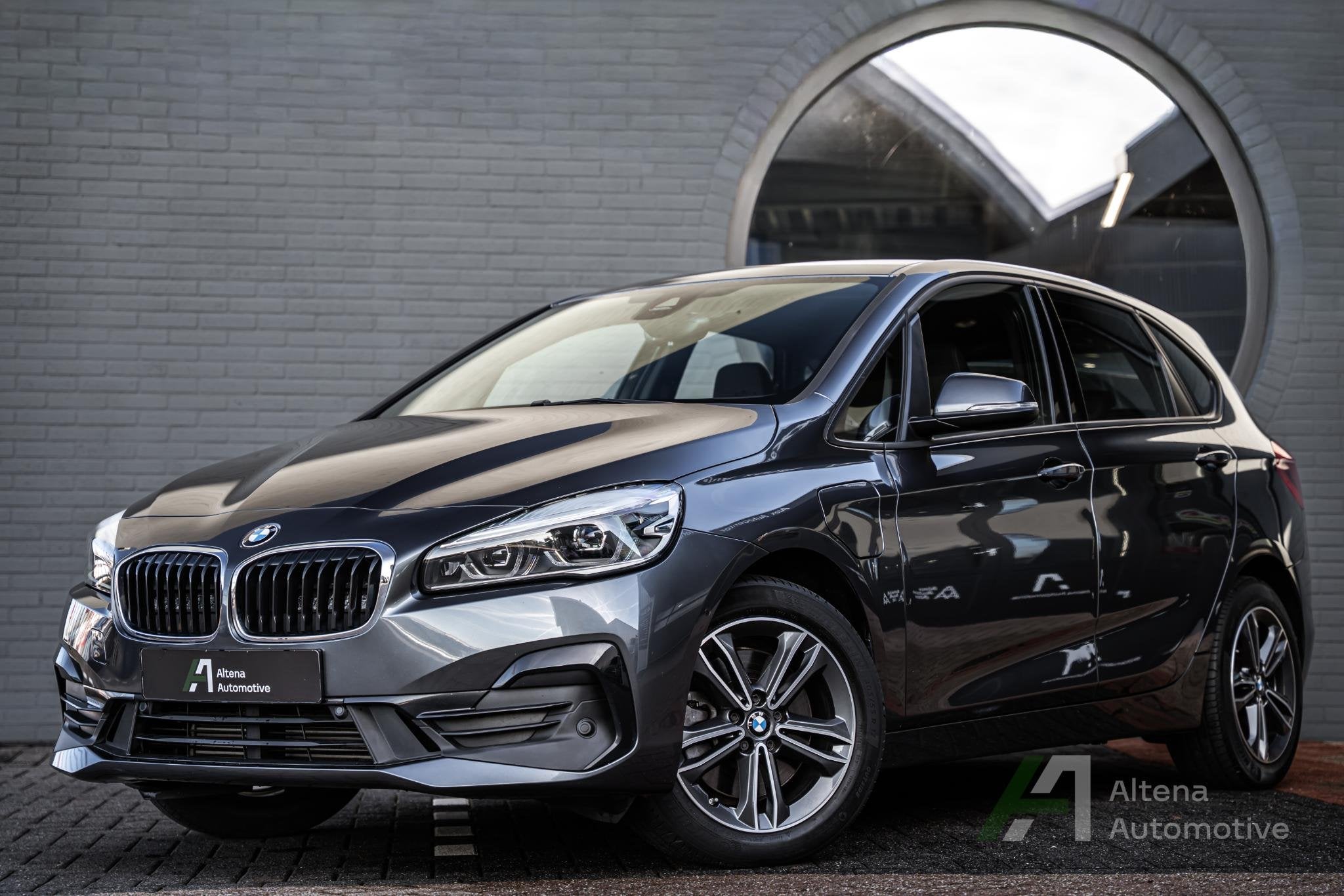 BMW 2-serie Active Tourer 225xe iPerformance eDrive Edition, Auto's, Automaat, 12 maanden, Stof, Gebruikt