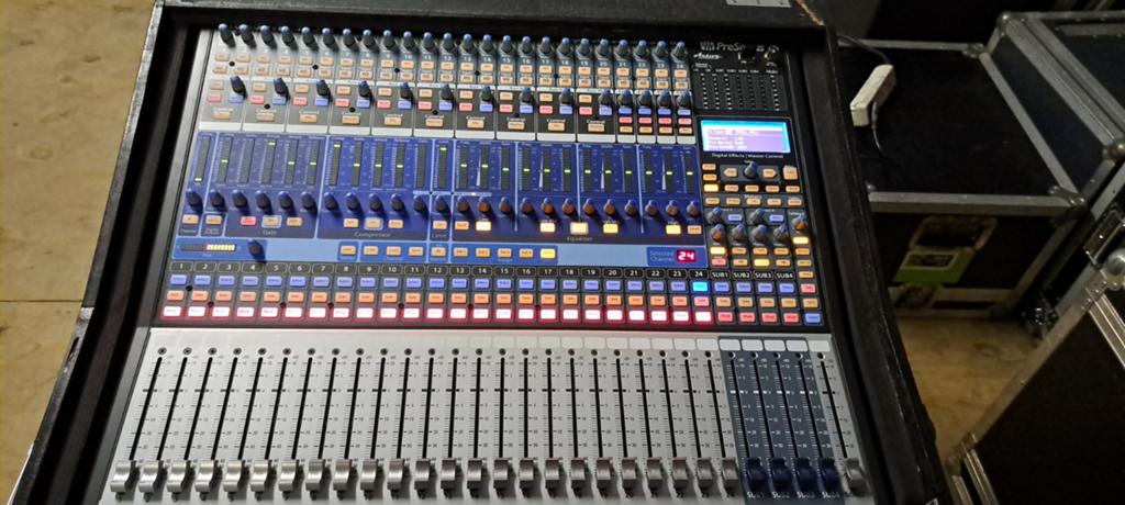 Presonus Studio Live 24.4.2 AI, Ophalen, Zo goed als nieuw, 20 kanalen of meer
