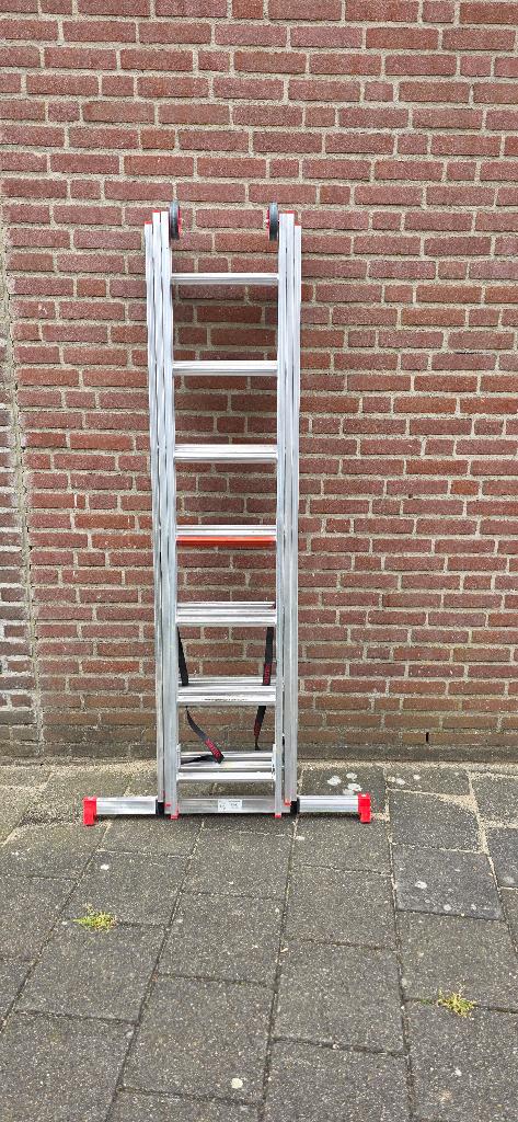 altrex ladder 3x7, Doe-het-zelf en Verbouw, Ladders en Trappen, Ophalen, Gebruikt, Ladder, Opvouwbaar of Inschuifbaar