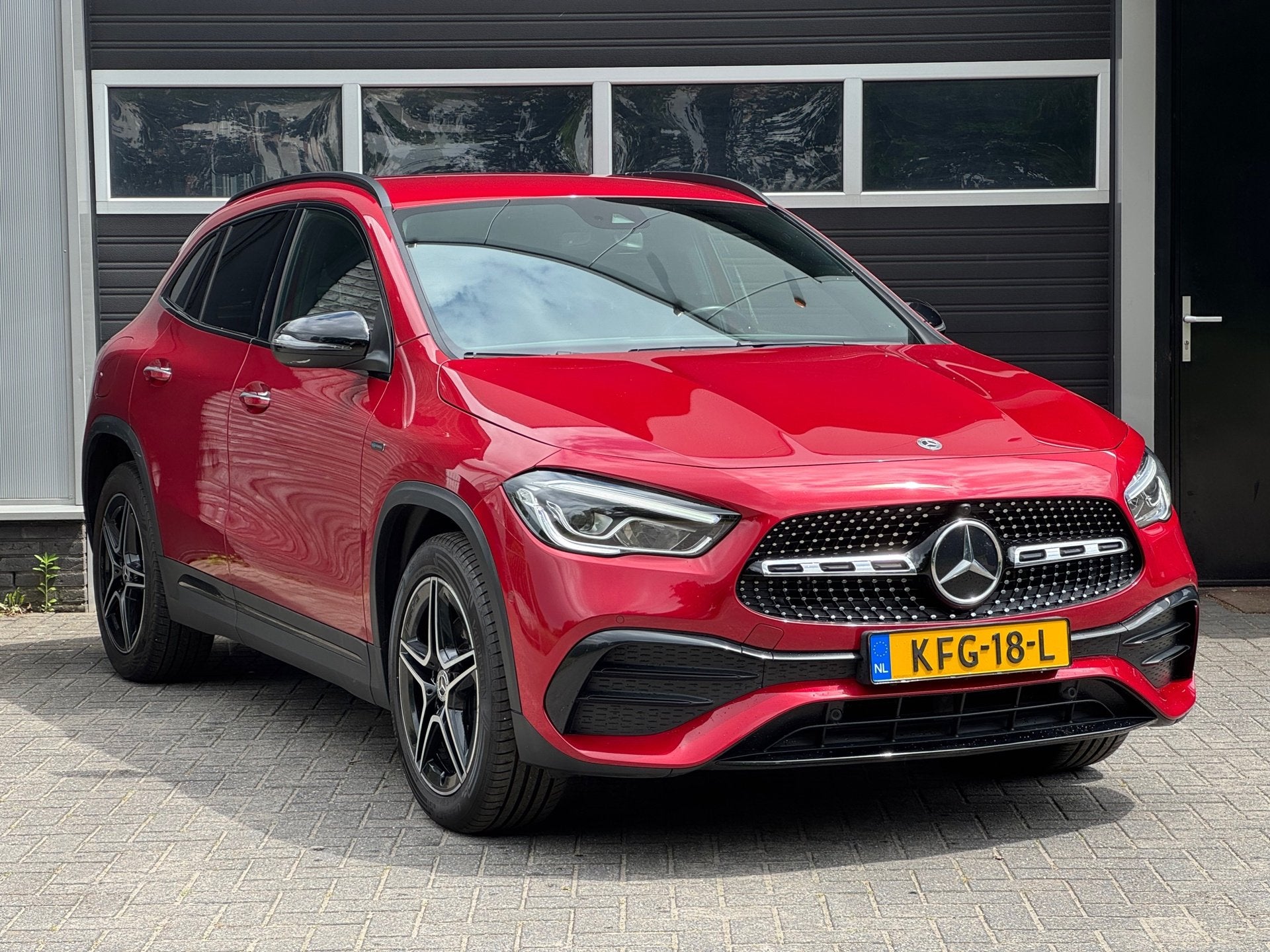 Mercedes-Benz GLA-klasse 250 e AMG Line Xenon/Led, Widescree, Auto's, Euro 6, Plug-in hybride, Bedrijf, Hybride Elektrisch/Benzine