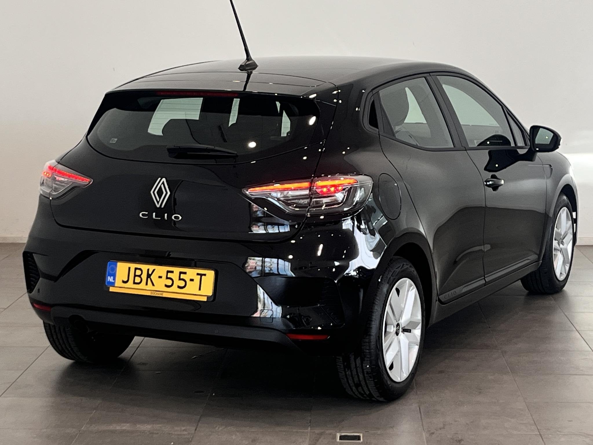 Renault Clio 1.0 TCe 90 GPF evolution | Parkeersensoren acht, Auto's, Stof, Gebruikt, Met garantie (alle), Zwart