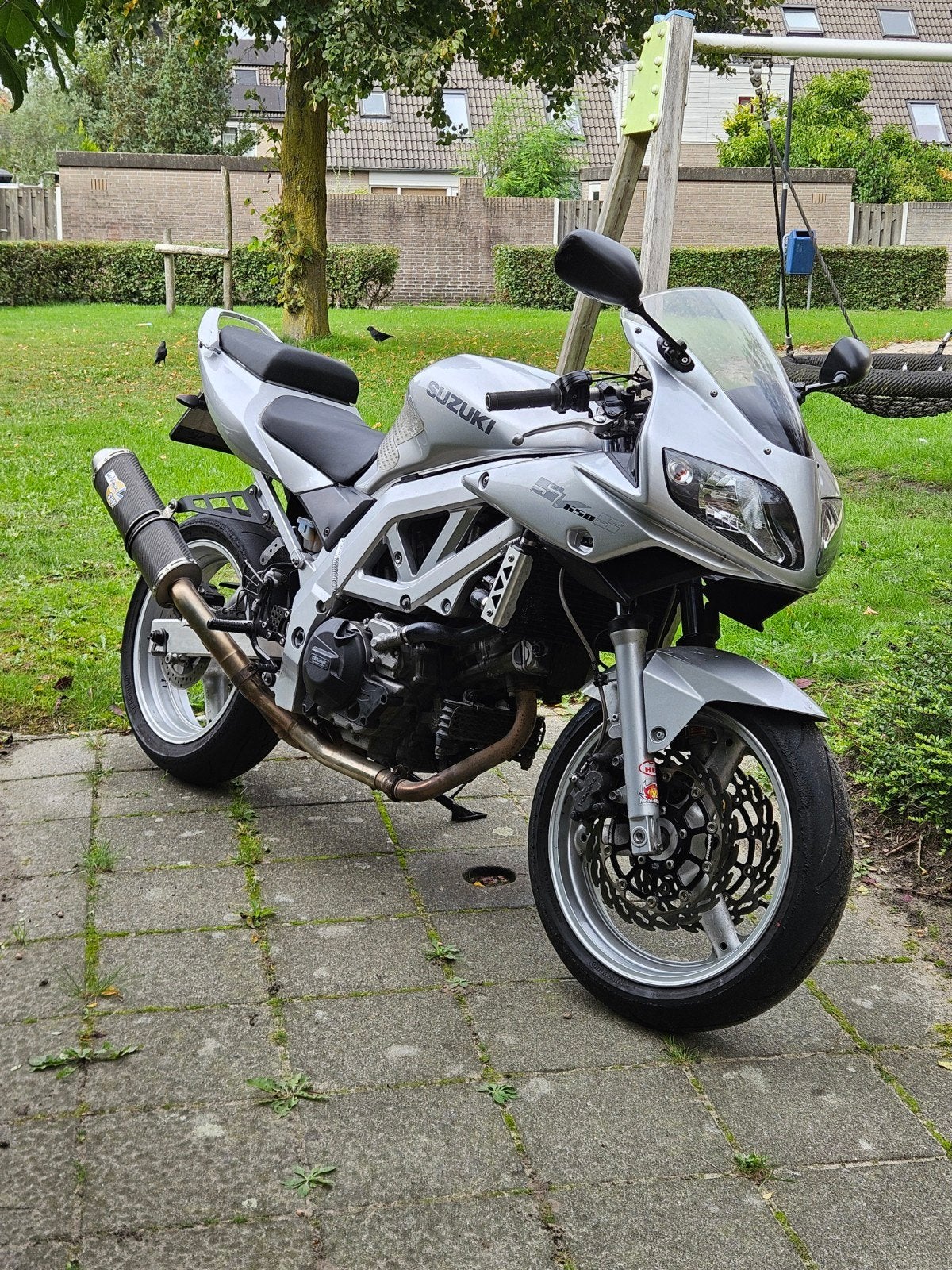 Suzuki SV650S 2003 zilver V-twin, Motoren, 2 cilinders, Sportuitlaat, Motorrijbewijs A, Gebruikt