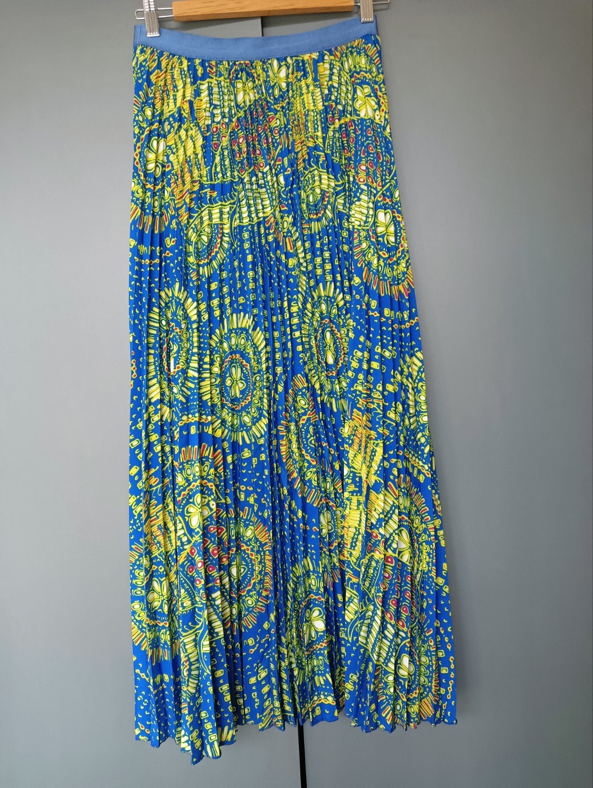 Lange plisse rok mt S, in oa blauwe en geelgroene tinten, Blauw, Ophalen of Verzenden, Maat 36 (S), Onder de knie