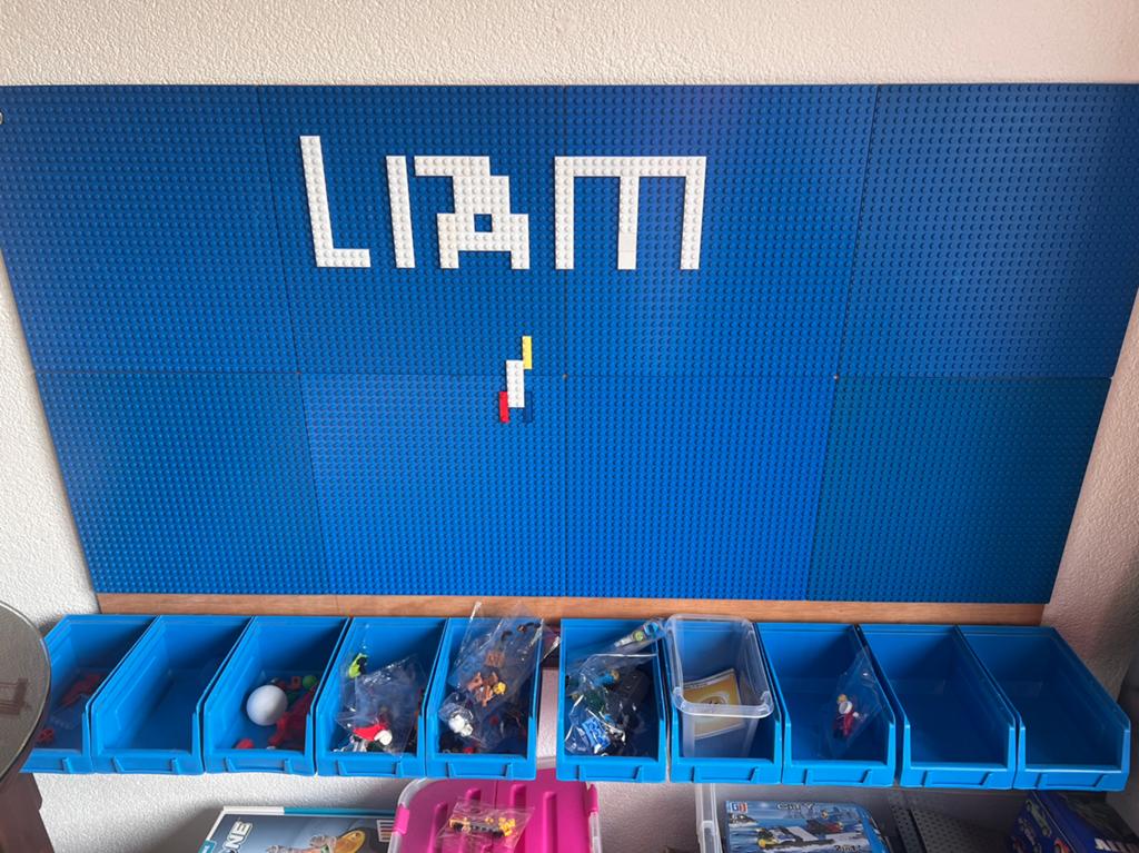 Legobord met bakjes, Ophalen, Zo goed als nieuw
