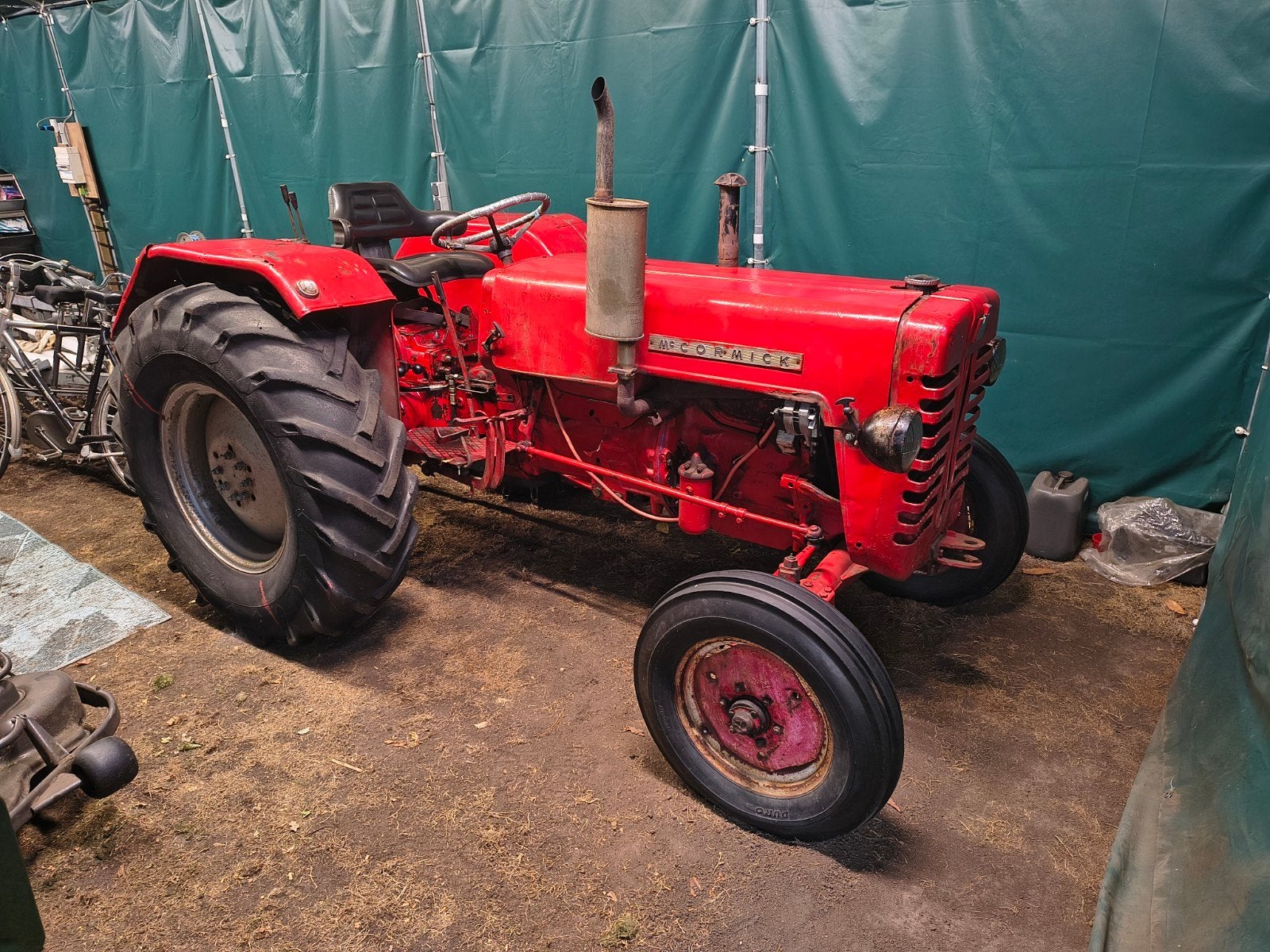 McCormick D 432 Oldtimer Tractor, Ophalen, Tot 2500, Oldtimer, McCormick