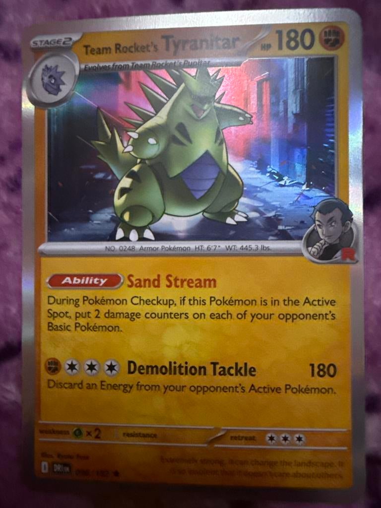Team Rocket's Tyranitar Pokémon Kaart - HP 180, Ophalen of Verzenden, Zo goed als nieuw, Losse kaart, Foil