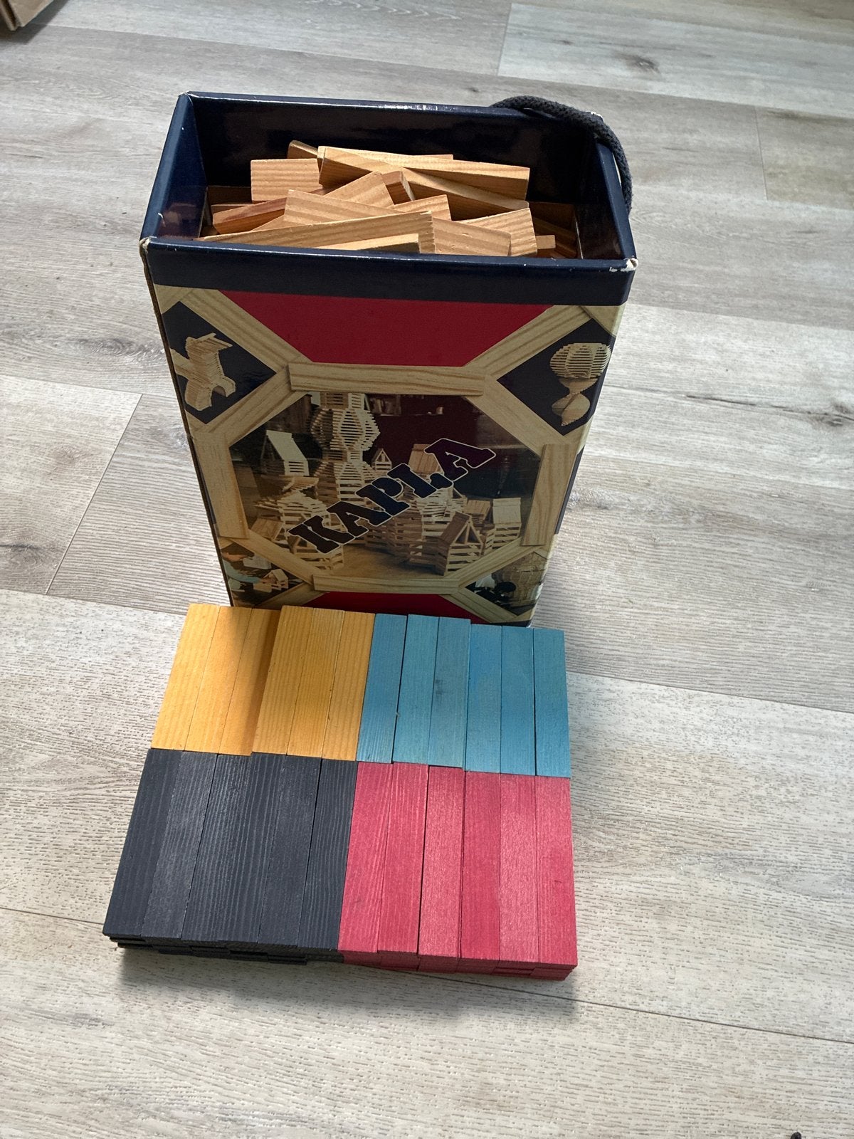 Kapla bouwblokken set - Natuurlijk en gekleurd hout, Kinderen en Baby's, Ophalen, Gebruikt, Overige merken