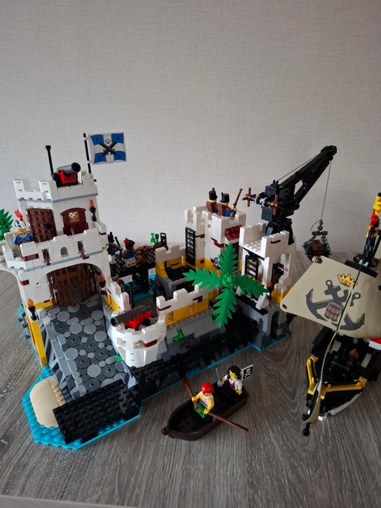 Lego 10320, Kinderen en Baby's, Speelgoed | Duplo en Lego, Compleet, Lego, Zo goed als nieuw, Complete set