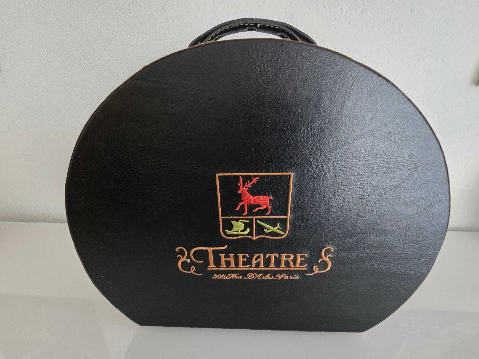 Prachtige hoedendoos met borduurde letters, Ophalen of Verzenden