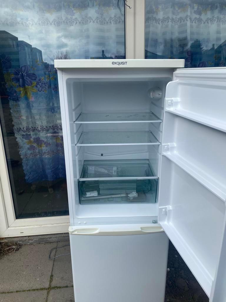 Koel/ vries combinatie, 200 liter of meer, Met aparte vriezer, Zo goed als nieuw, 160 cm of meer