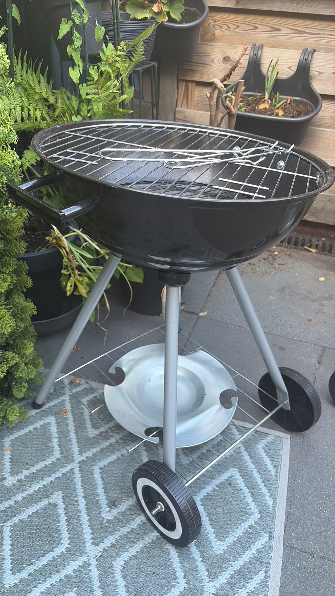 Bbq te koop, Ophalen, Zo goed als nieuw