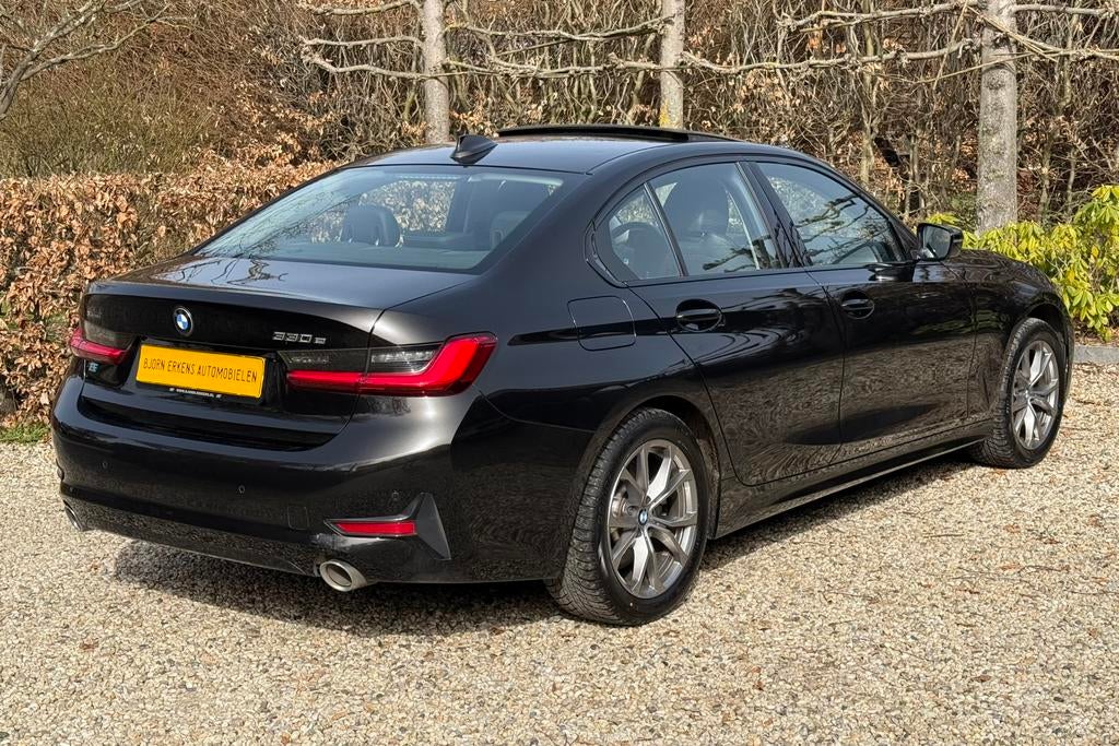 330e xDrive Sport Line - Schuifdak - Leder - Head Up - Laser, Auto's, BMW, 1998 cc, 4 cilinders, 1795 kg, Zwart