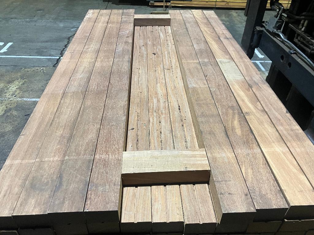 Hardhout–Cumaru–palen–regels-onderslagen-balken-60x90mm, Ophalen, Nieuw, Hardhout, Minder dan 180 cm